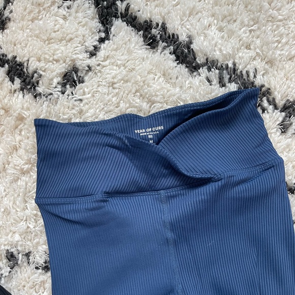 SET OF 3 pairs Year of Ours rubbed Veronica leggings. Medium. 3 for 1 deal! - Picture 3 of 6